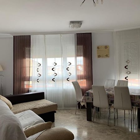 Apartamento Bonito alojamiento junto a la plaza de toros Albacete Exterior foto