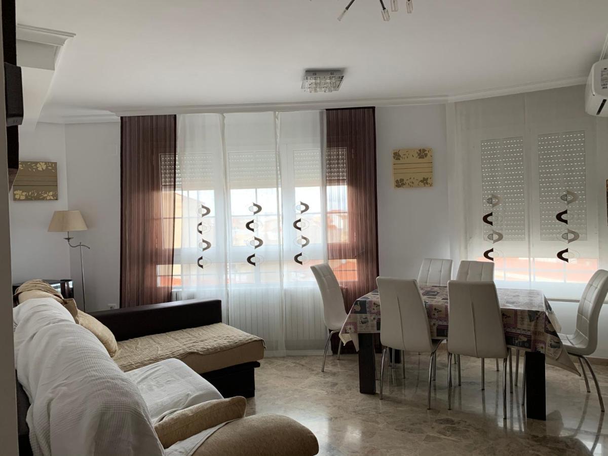 Apartamento Bonito alojamiento junto a la plaza de toros Albacete Exterior foto